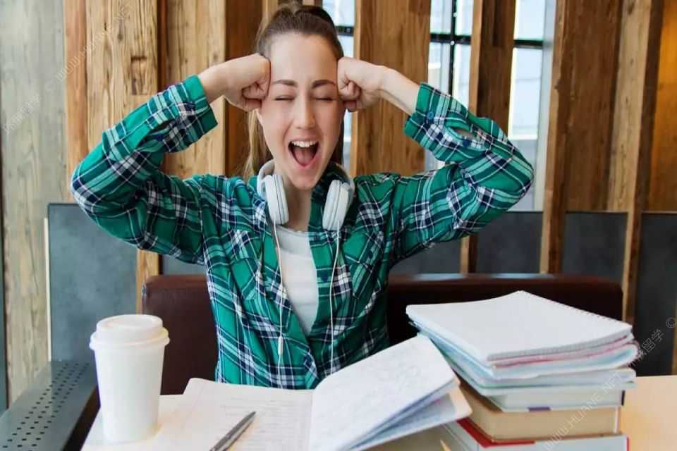 奇怪！新生入境加拿大没被问话！阿炫从香港飞温哥入境加拿大实录