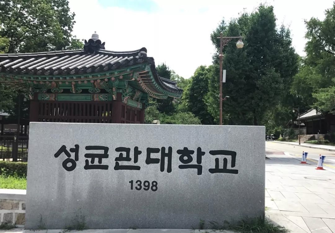 中国大学生如何转校来新加坡读NUS和NTU?